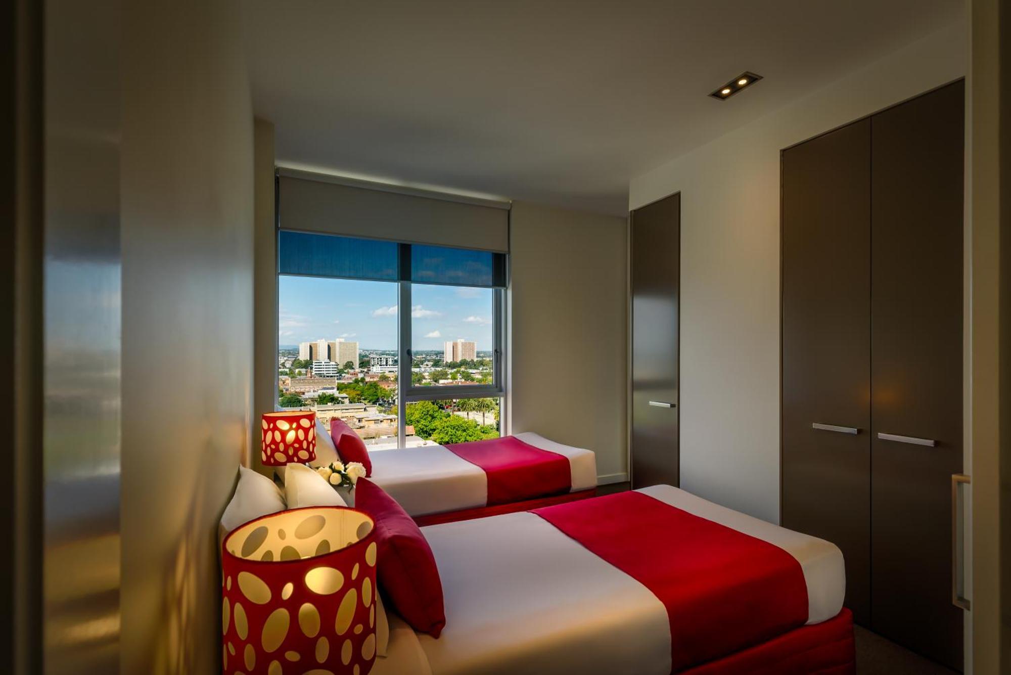 Adele Apartment Hotel East Melbourne Exterior photo