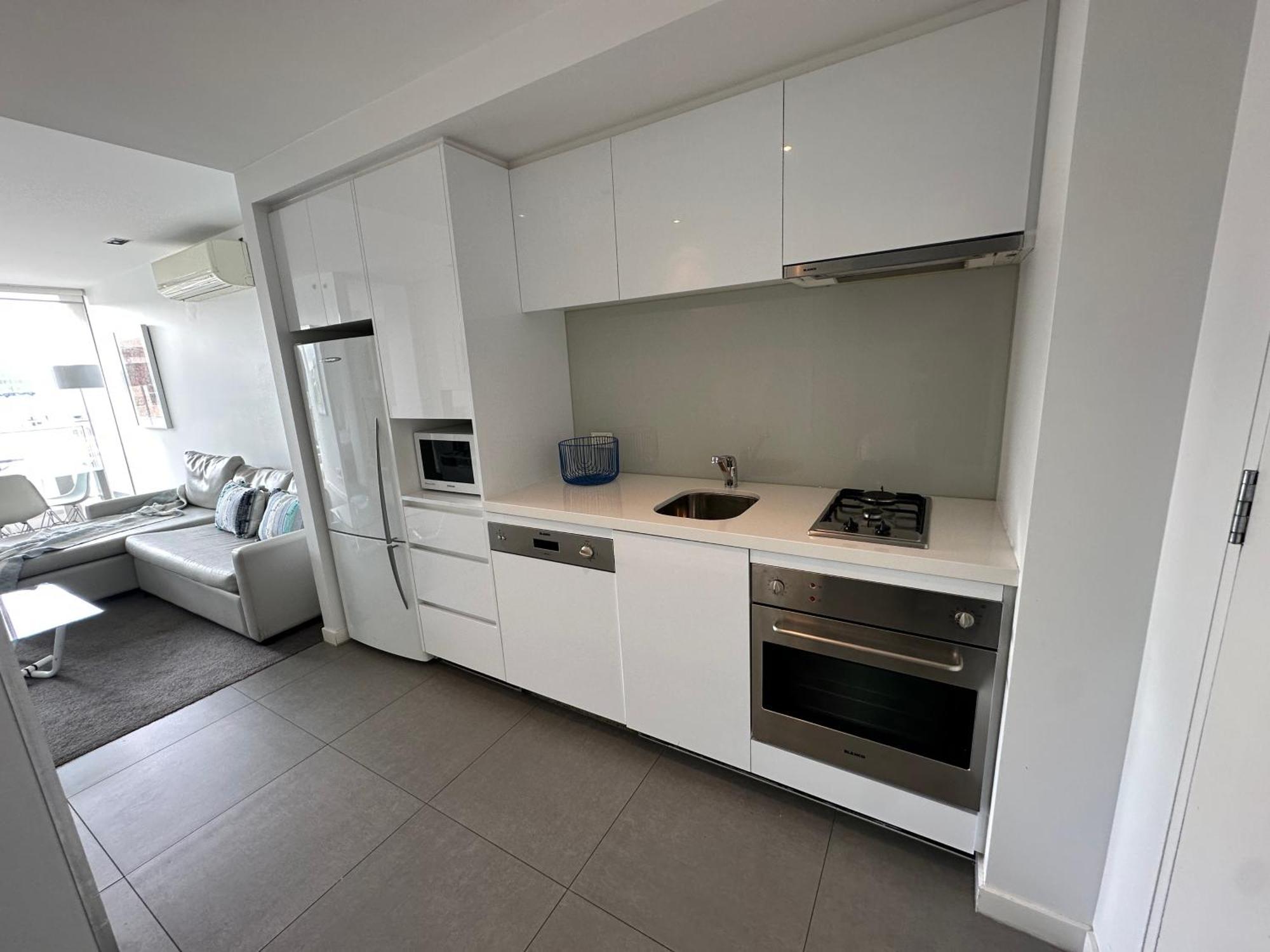 Adele Apartment Hotel East Melbourne Exterior photo